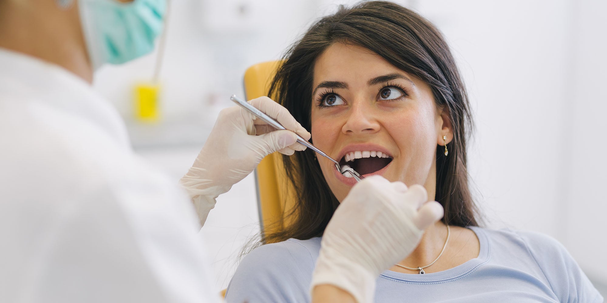 Bad Veneers: How Poorly Fitted Veneers Can Lead to Gum Disease